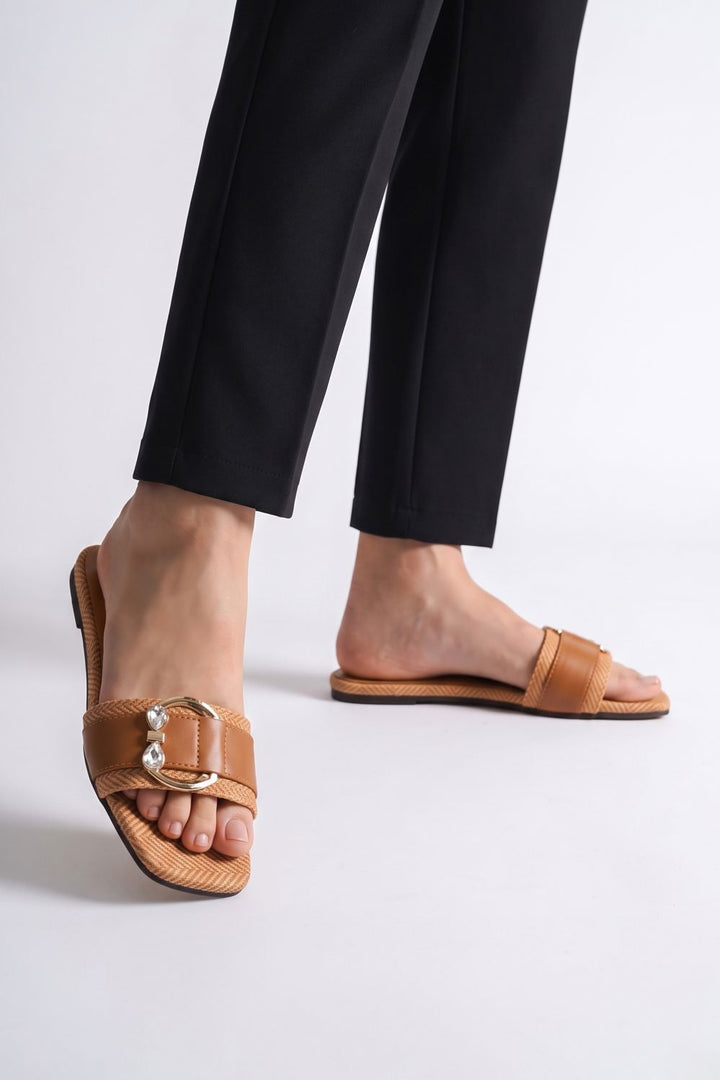 OPIA ALICIA SLIDES