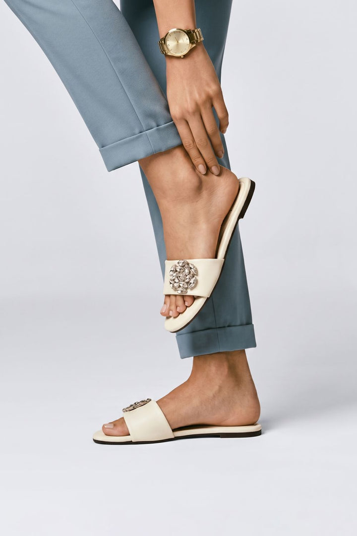 OPIA JESS SLIDES