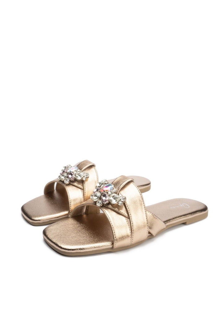 OPIA ZELORA SLIDES