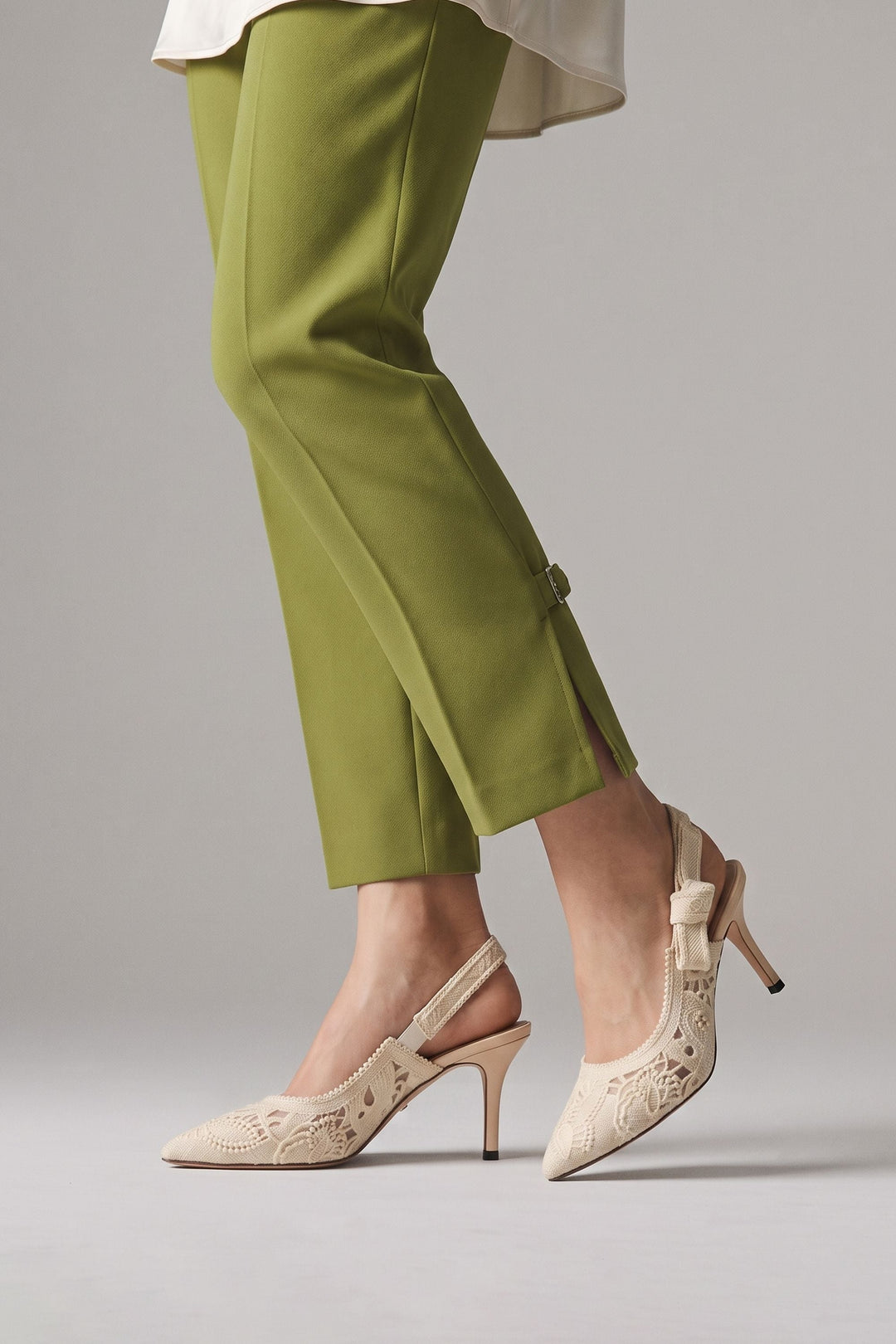 OPIA IVORY PUMPS