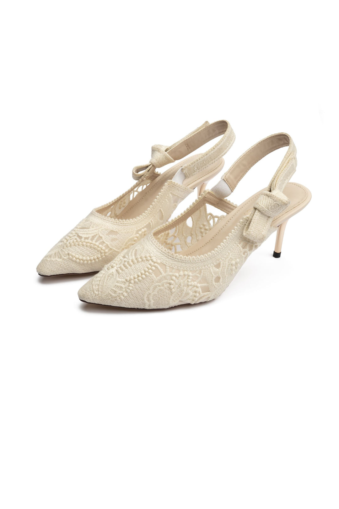 OPIA IVORY PUMPS
