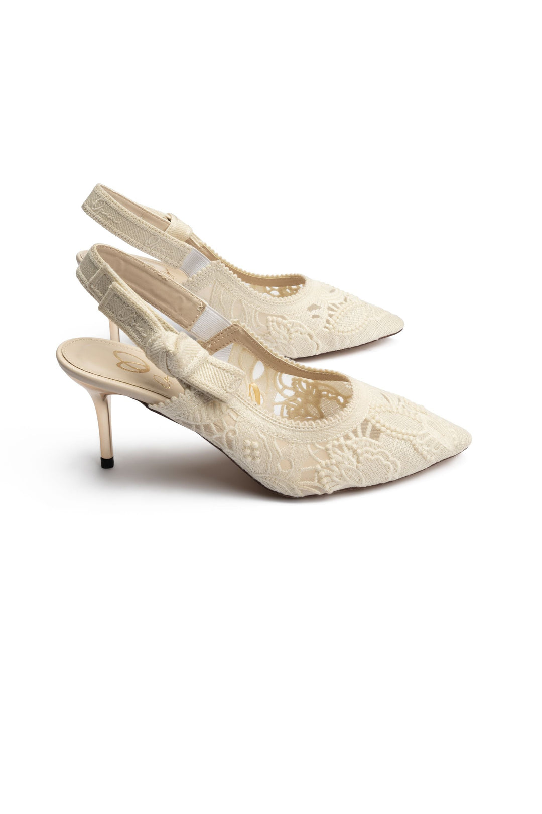 OPIA IVORY PUMPS