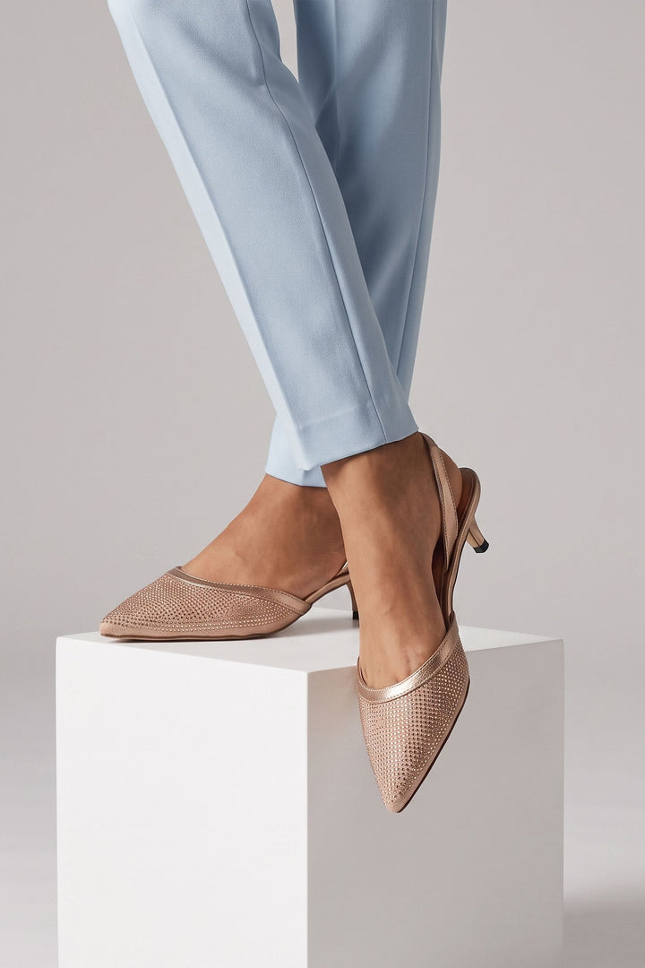 OPIA ISABEL PUMPS